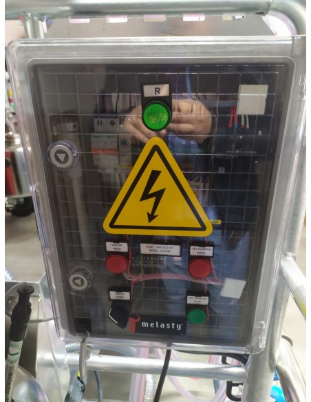 Sala de muls oi sau capre mobila 12 posturi( PULSATOARE ELECTRONICE)